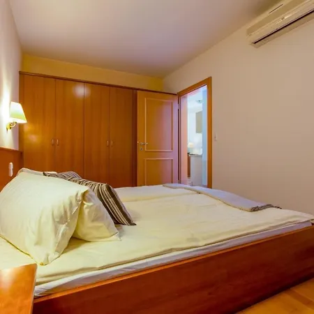 Apartman One-bedroom In Lxiv Crikvenica